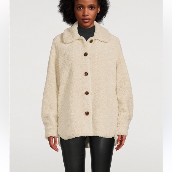 SAMSOE Jackets & Blazers - Samsøe Samsøe “Aylin” Jacket 
Cream Sherpa  teddy